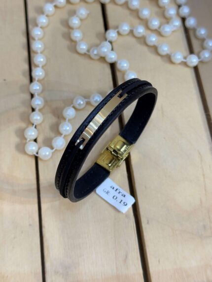 دستبند چرم مدل ساده