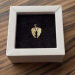 پلاک مدل بال فرشته