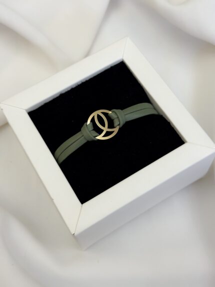 دستبند چرم دخترانه هندسی